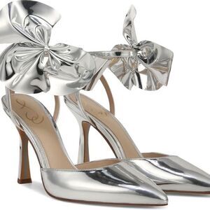 Sam Edleman Halie Pointed Toe Pump Soft Silver 9 NWT IN BOX